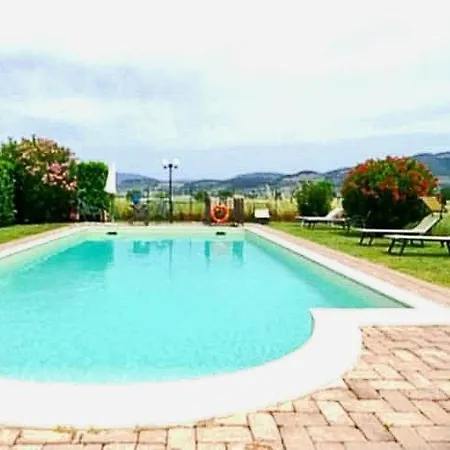 Charming Close To With Garden And Pool Apartment *
